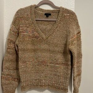 J. CREW Beige sweater with orange and white details size XS V-neck sweater